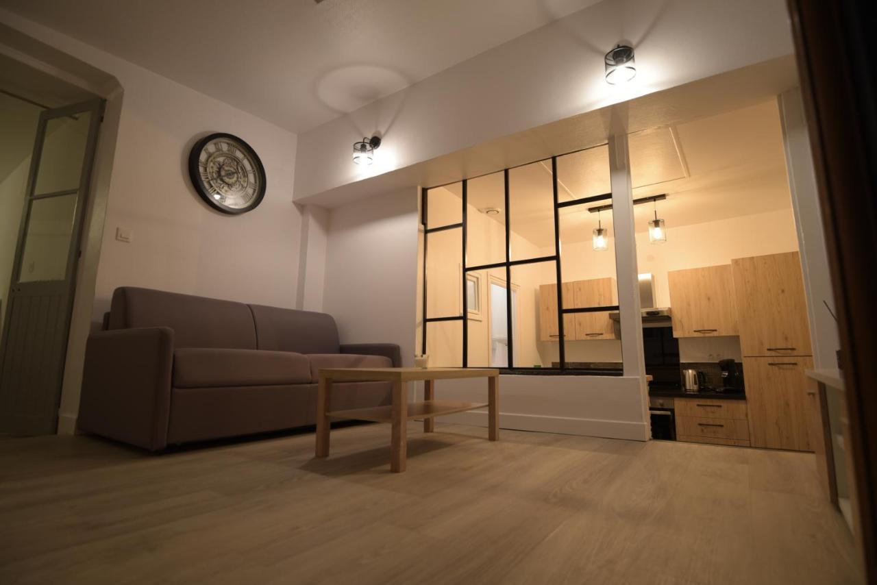 Cosy Appartement Hyper Centre Ville Avec Cour + Patio オセール エクステリア 写真