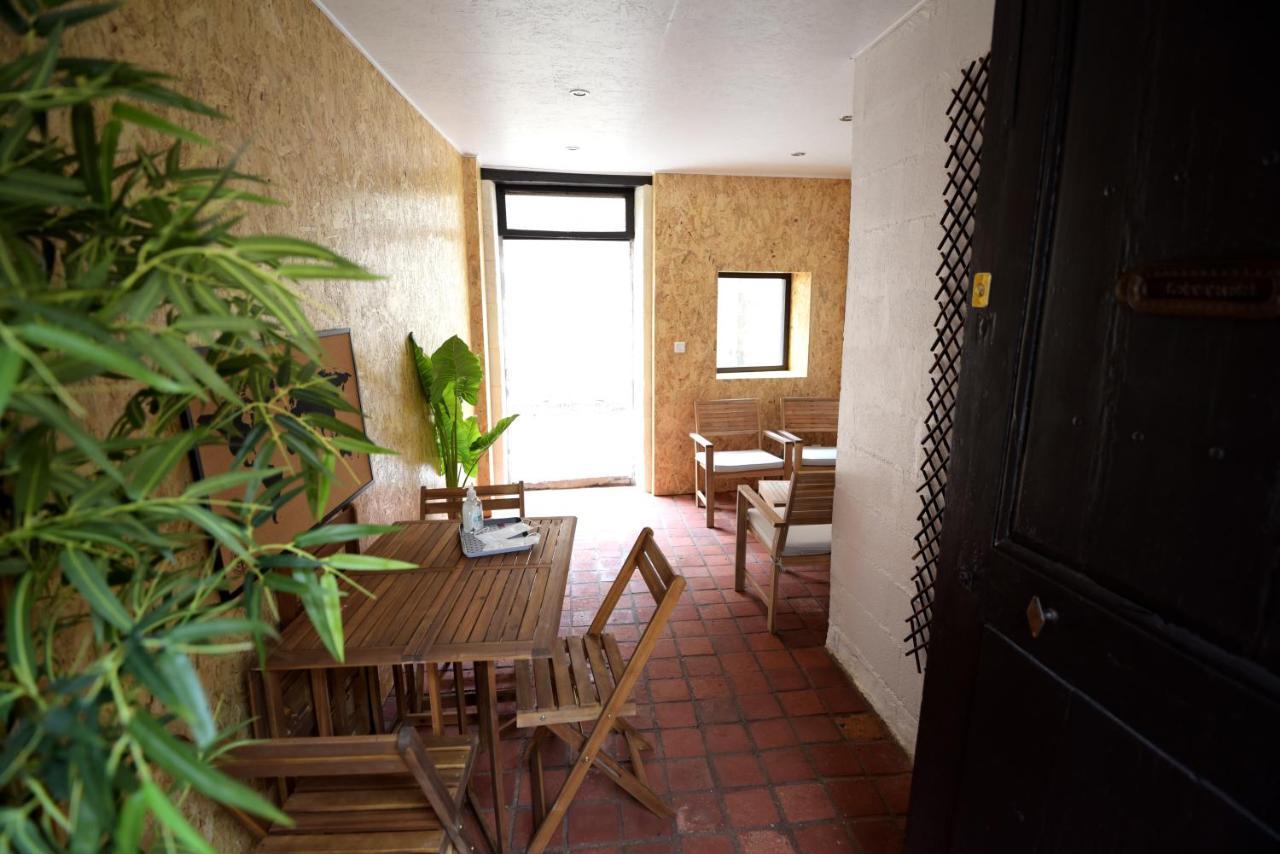Cosy Appartement Hyper Centre Ville Avec Cour + Patio オセール エクステリア 写真
