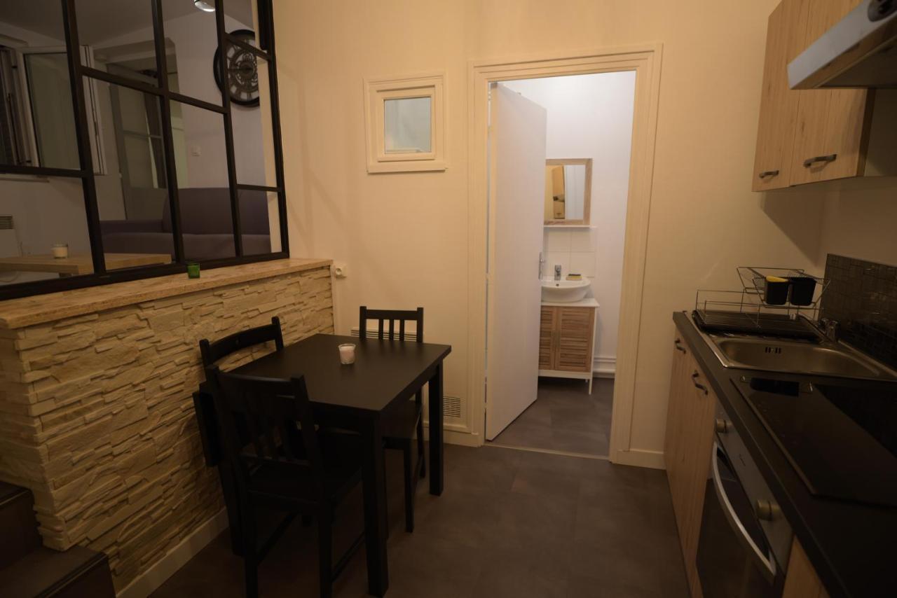 Cosy Appartement Hyper Centre Ville Avec Cour + Patio オセール エクステリア 写真